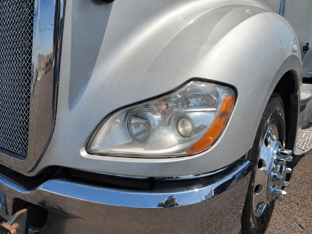 Kenworth T-680 2018